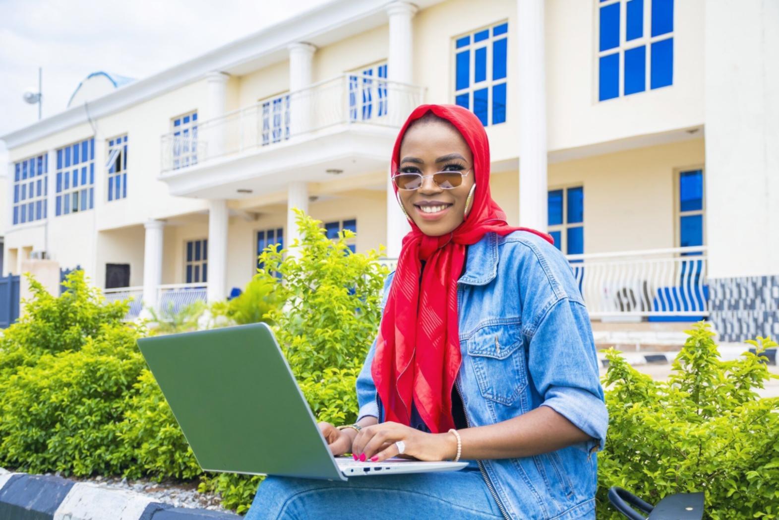 Analisi di un report SEO su schermo